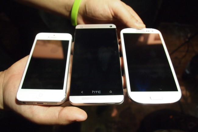 HTC One vs Galaxy S3 vs iPhone 5: Specs Showdown